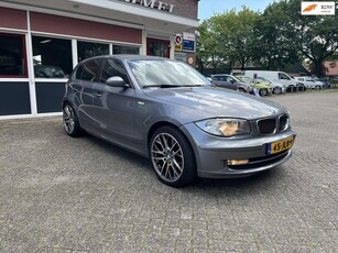 BMW 1-serie 118i Business Line, Cruise, Trekhaak, NAP