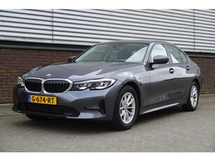 BMW 3-serie 320i Executive Edition Apple Carplay Digitaal