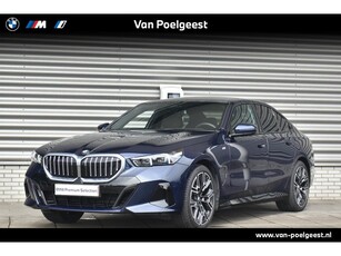 BMW 5 Serie Sedan 520i M Sport / Trekhaak / Driving