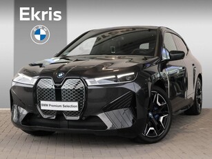 BMW iX xDrive40 Sportpakket 22'' / Active Steering /