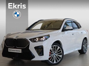 BMW iX2 eDrive20 67kWh M-Sportpakket Pro / Comfort Pack /