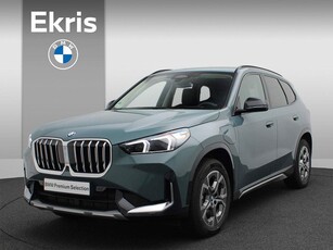 BMW X1 30e xDrive Innovation Pack / Trekhaak / Panoramadak