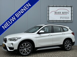 BMW X1 sDrive20i Automaat Navigatie/Trekhaak/LED.