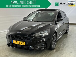 Ford Focus 1.0 EcoBoost 125pk ST Line Business PDC PANO