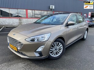 Ford Focus 1.0 EcoBoost Titanium Business / NAP / PANO /