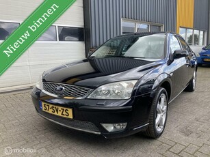 Ford Mondeo 2.0-16V Platinum