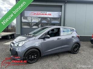 Hyundai i10 1.0i 