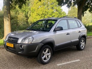 Hyundai Tucson 2.0i Active 2006 trekhaak! keurig onderhouden! nieuwe koppeling+distributieriem! rookvrij! rijdt super!