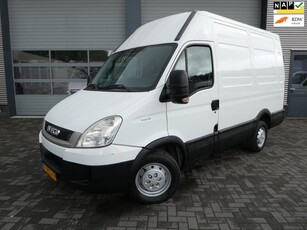 Iveco Daily 29 L 12V 300 L2H2 trekhaak 3 zits