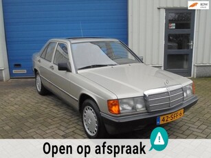 Mercedes-Benz 190-serie 2.0 E AUTOMAAT SCHUIFDAK