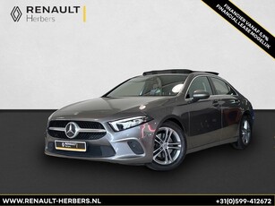 Mercedes-Benz A-Klasse 200 AUTOMAAT / LEDER / PANO / NAVI /