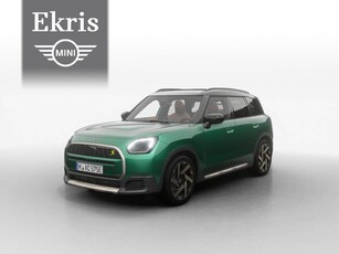 MINI Countryman SE Favoured Trim + Package M Maximaal