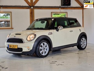 Mini 1.6 Cooper S (NL-Auto / NAP / Airco / Cruise / Navi)