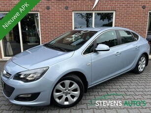 Opel Astra 1.4 Turbo Blitz VERKOCHT! NIEUWE APK / TREKHAAK