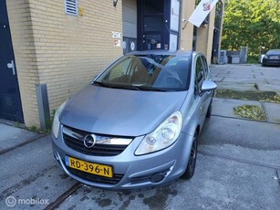 Opel Corsa 1.2-16V Sport