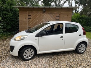 Peugeot 107 AIRCO 5 drs. APK NIEUW BINNEN !