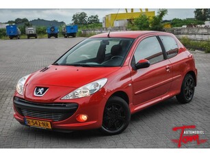 Peugeot 206 + 1.1 XR *NIEUWE APK*