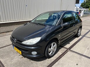 Peugeot 206 1.4-16V XS