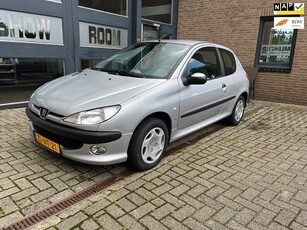 Peugeot 206 1.4 XT