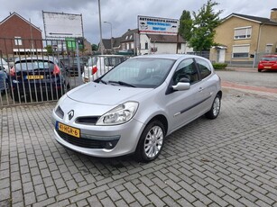 Renault Clio 1.2-16V Special Rip Curl