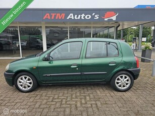 Renault Clio 1.6 RXE 5 Deurs Automaat Apk 11-2024