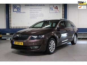 Skoda Octavia Combi 1.6 TDI AUTOMAAT / KEYLESS / LEER /