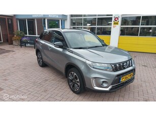 Suzuki Vitara 1.4 Boosterjet Style Smart Hybrid