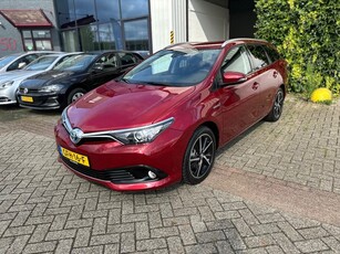 Toyota Auris Touring Sports 1.8 Hybrid Now