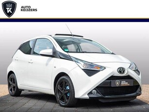 Toyota Aygo 1.0 VVT-i cabrio Navigatie Clima DAB+ Snelheid