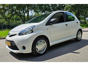 Toyota Aygo 1.0 VVT-i NL Auto ! 5 Deurs ! Airco ! 2e