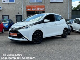 Toyota Aygo 1.0 VVT-i x-clusiv 5Drs Airco Camera Led/Dag