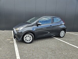 Toyota Aygo 1.0 VVT-i x-play Airco/ Android auto of Apple