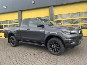 Toyota HiLux 2.4 D-4D Xtra Cab Invincible