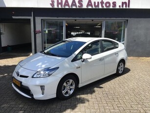 Toyota Prius 1.8 Plug-in Aspiration / METALLIC / CAMERA /