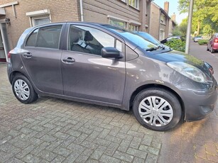 Toyota Yaris 1.3 VVTi Comfort AIRCO CRUISE CONTROL 6 BAK