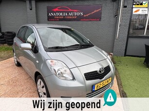 Toyota Yaris 1.3 VVTi Sol*MET NIEUW APK*AIRCO*