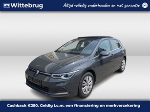 Volkswagen Golf 1.4 eHybrid Style / AUTOMAAT/ PANO/ PARK.