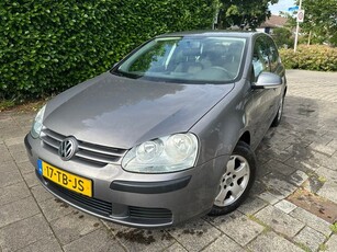 Volkswagen Golf MET AIRCO & NIEUW JAAR APK!