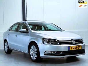 Volkswagen Passat 2.0 TDI Highline BlueMotion LeerSchuifdak