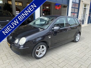 Volkswagen Polo 1.2-12V 5-DEURS/L.M VELGEN (bj 2003)