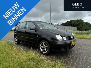 Volkswagen Polo 1.4-16V Comfortline NIEUWE APK