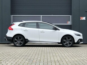 Volvo V40 Cross Country 2.0 D3 Geartronic Summum 5-Cil