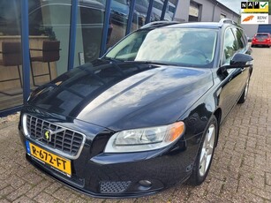 Volvo V70 2.0F Summum LEER / XENON / PDC / ECC