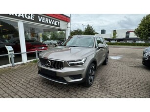 Volvo XC40 1.5 T2 Inscription (bj 2022, automaat)