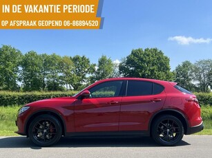 Alfa Romeo Stelvio 2.0T Q4 Veloce, 280pk, Pano, H&K, 20