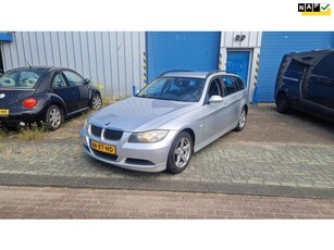 BMW 3-serie Touring 318i Business Line