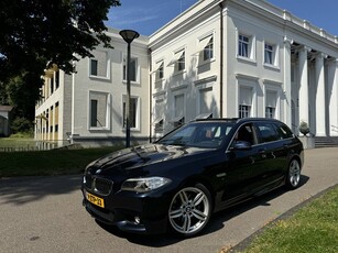 BMW 5 Serie 520i TOURING M-pakket, Carplay, Panoramadak