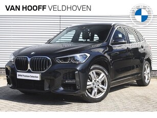 BMW X1 sDrive20i High Executive M Sport Automaat / Trekhaak