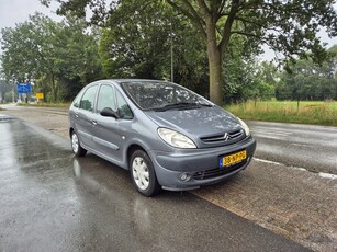 Citroen Xsara Picasso 2.0i-16V Différence 2 (automaat)