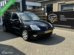 Ford Fiesta 1.4-16V Ambiente nieuwe apk komt er op